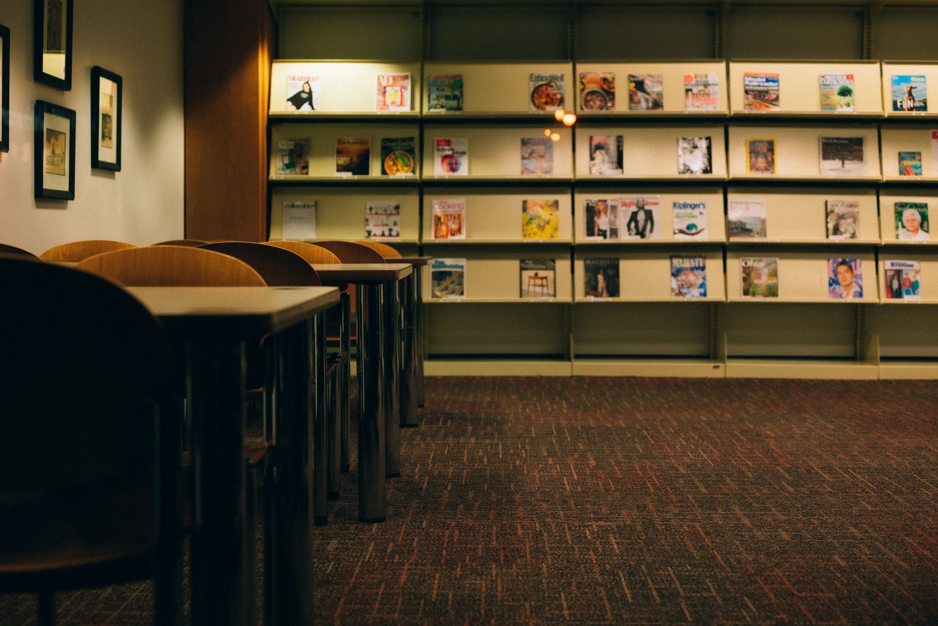 Online Courses AU related scene photograph